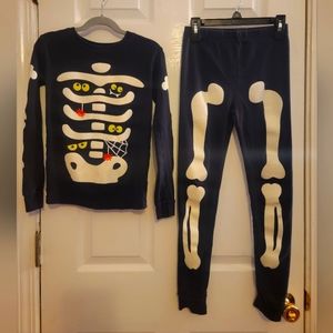 Carter's boys 2 piece Halloween jammies, size 10
